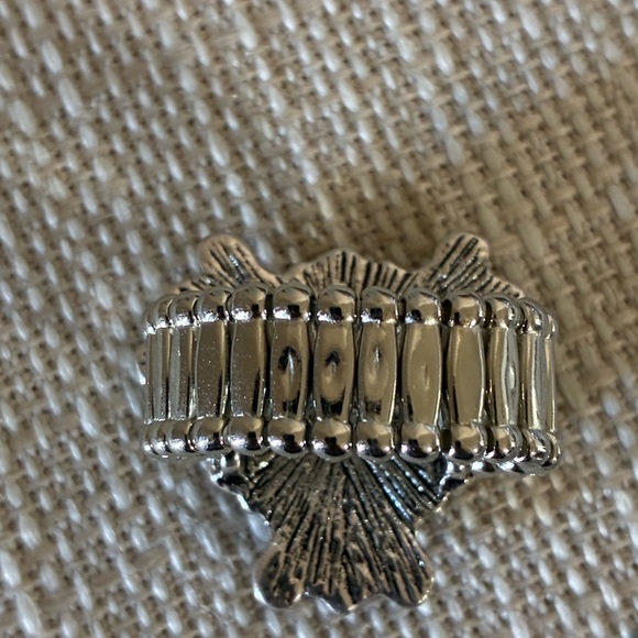 Ring - Picture 2 of 2